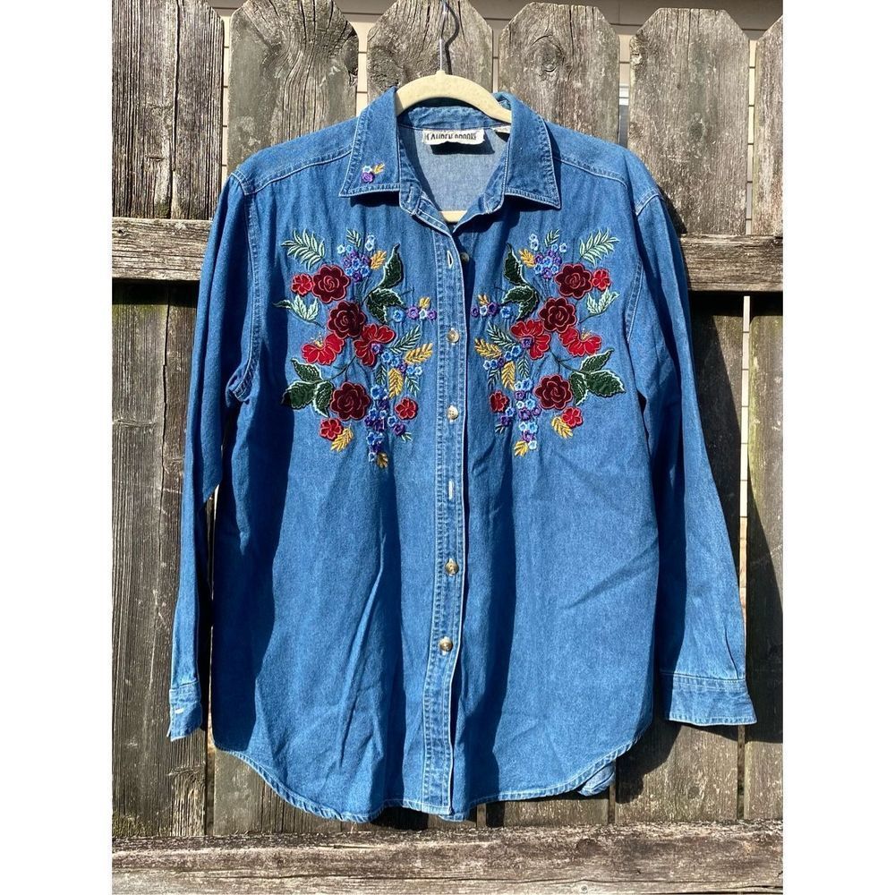 Lauren Brooke Vintage Floral Embroidered Chambray Button Down | M